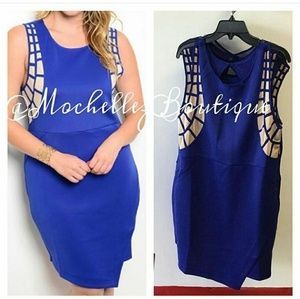 Blue nude patterns dress.